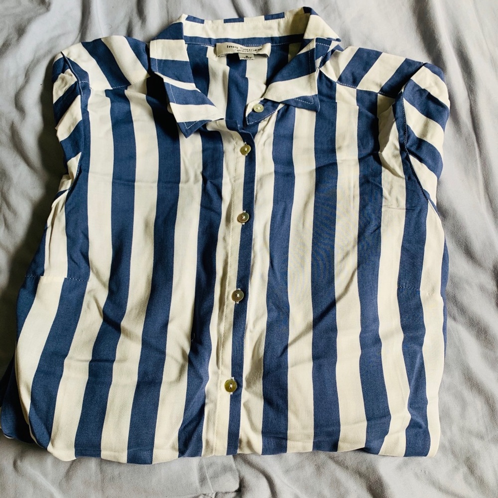 Button Up Top